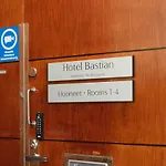 Hotelli Bastian *