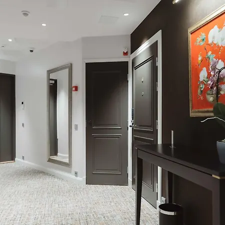 Bastian Hotel