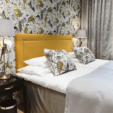Bastian Hotel
